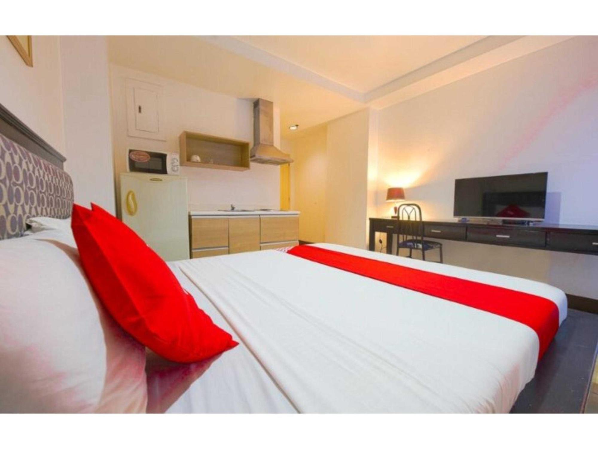 Oyo 769 Poblacion Suites Polaris Μακάτι Εξωτερικό φωτογραφία