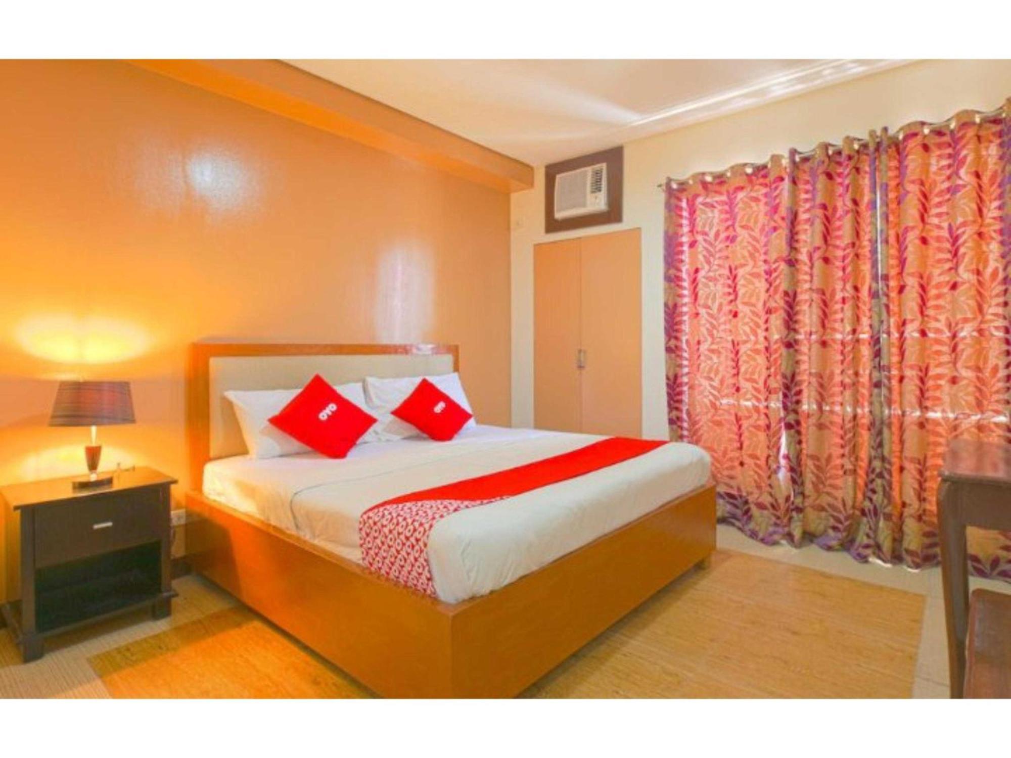 Oyo 769 Poblacion Suites Polaris Μακάτι Εξωτερικό φωτογραφία