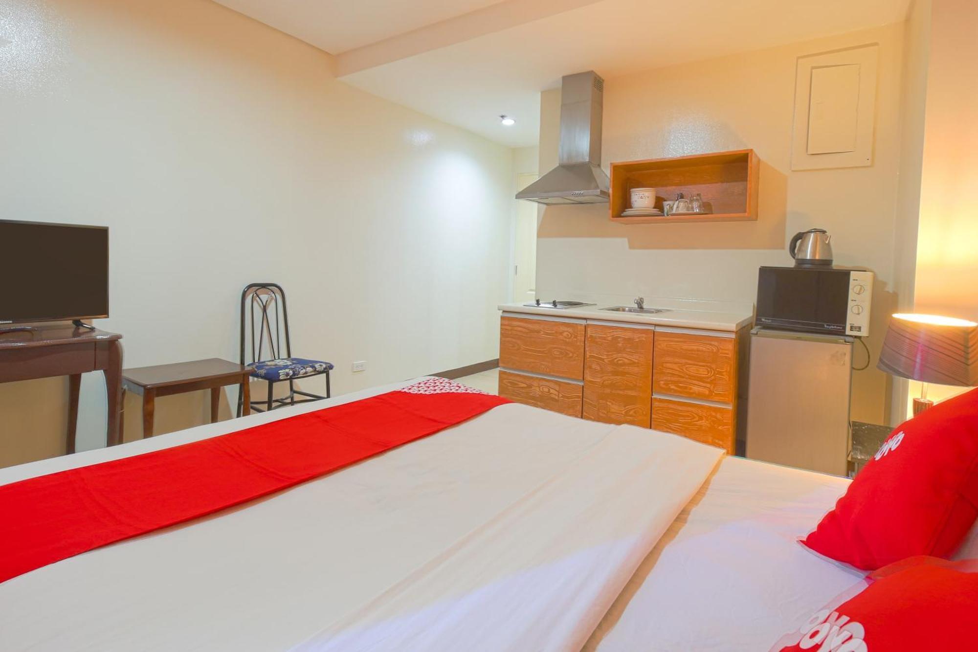 Oyo 769 Poblacion Suites Polaris Μακάτι Εξωτερικό φωτογραφία